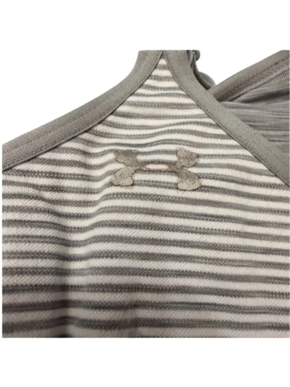 Under Armour Gray and White Striped Sports Bra‎ Women XS Bralette Adjustable Gym